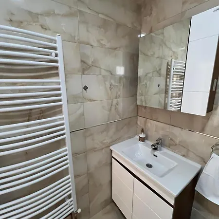 Prenociste-apartmani Laki S